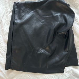 Aritzia vegan leather skirt